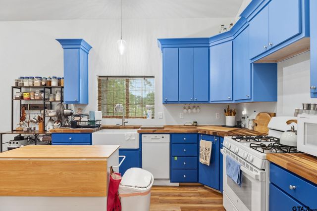 15490 Big Oak Bay Road, Tyler, TX 75707