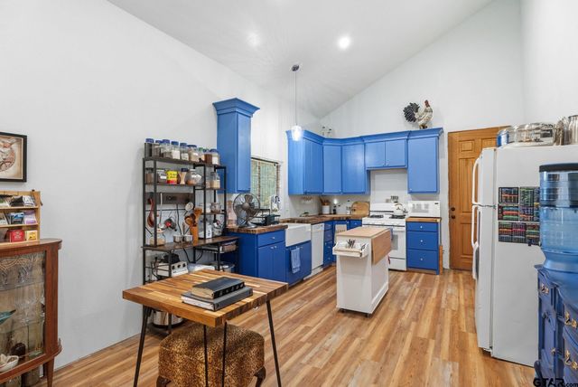 15490 Big Oak Bay Road, Tyler, TX 75707