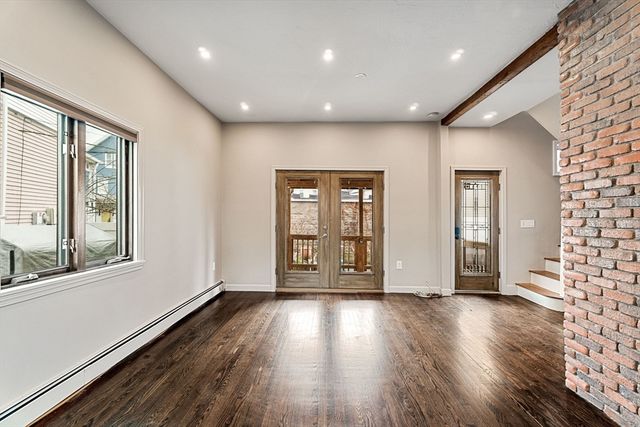 369 Medford Street 1, Somerville, MA 02145