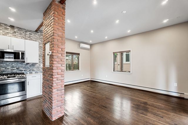 369 Medford Street 1, Somerville, MA 02145