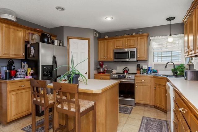 10104 E 219th Terrace, Peculiar, MO 64078