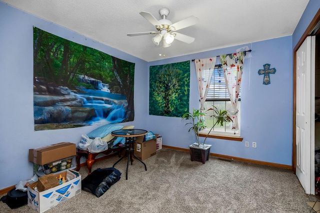 10104 E 219th Terrace, Peculiar, MO 64078