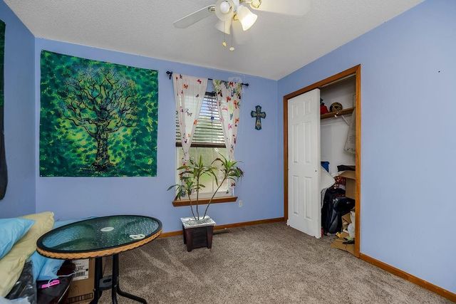 10104 E 219th Terrace, Peculiar, MO 64078