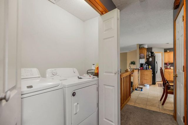 10104 E 219th Terrace, Peculiar, MO 64078