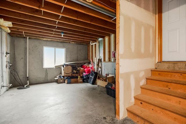 10104 E 219th Terrace, Peculiar, MO 64078