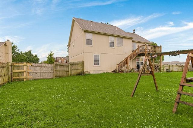 10104 E 219th Terrace, Peculiar, MO 64078