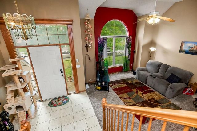 10104 E 219th Terrace, Peculiar, MO 64078