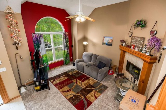 10104 E 219th Terrace, Peculiar, MO 64078