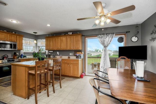 10104 E 219th Terrace, Peculiar, MO 64078