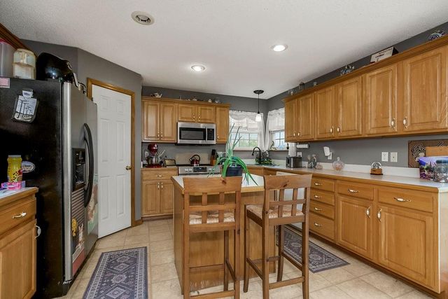 10104 E 219th Terrace, Peculiar, MO 64078