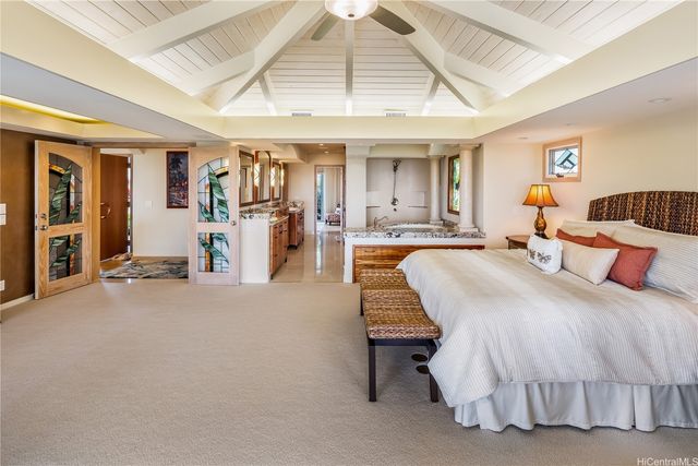 1980 Laukahi Street, Honolulu, HI 96821