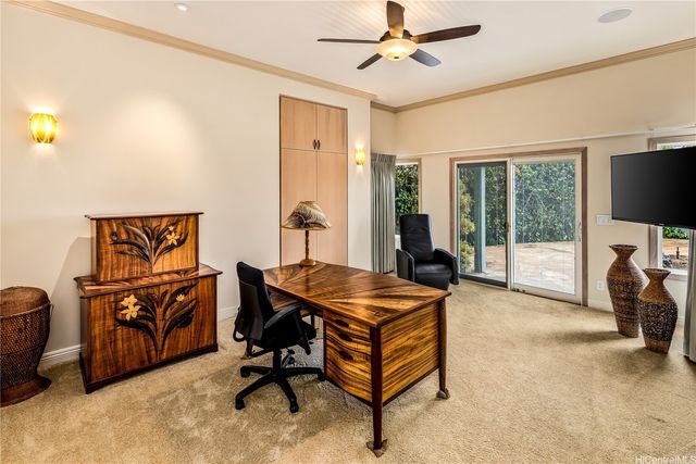 1980 Laukahi Street, Honolulu, HI 96821