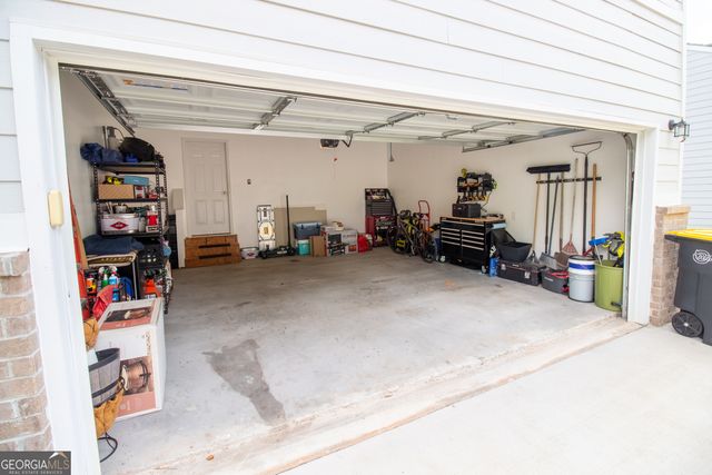 307 Duck Walk Way, Hogansville, GA 30230