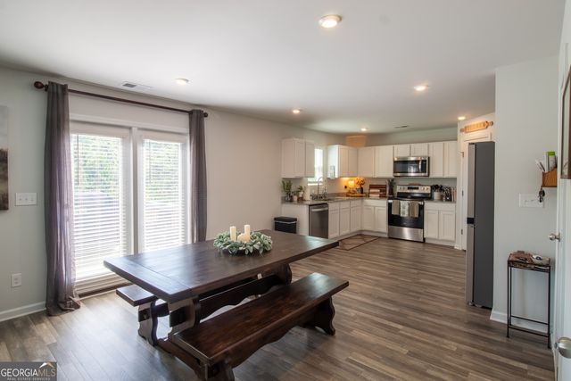 307 Duck Walk Way, Hogansville, GA 30230