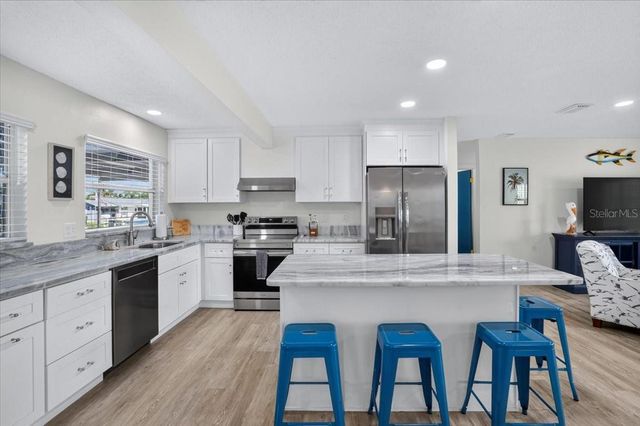 5016 MANGROVE POINT ROAD, Bradenton, FL 34210