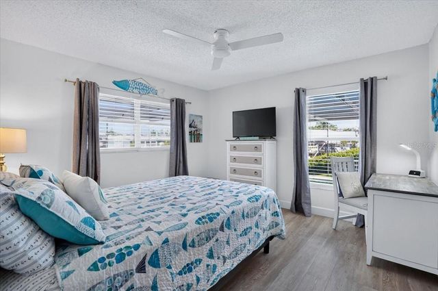 5016 MANGROVE POINT ROAD, Bradenton, FL 34210