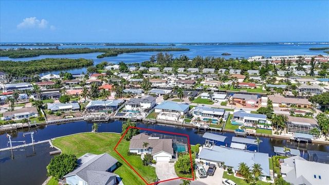 5016 MANGROVE POINT ROAD, Bradenton, FL 34210