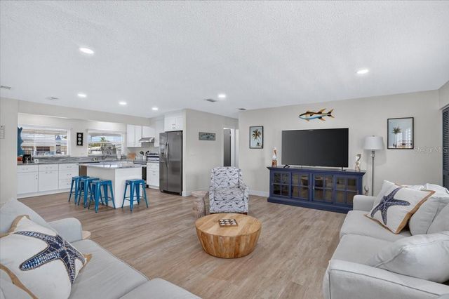 5016 MANGROVE POINT ROAD, Bradenton, FL 34210