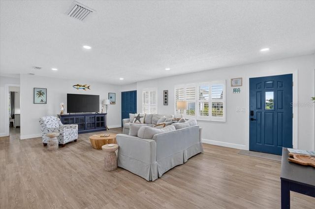 5016 MANGROVE POINT ROAD, Bradenton, FL 34210