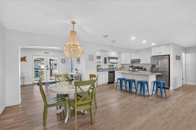 5016 MANGROVE POINT ROAD, Bradenton, FL 34210