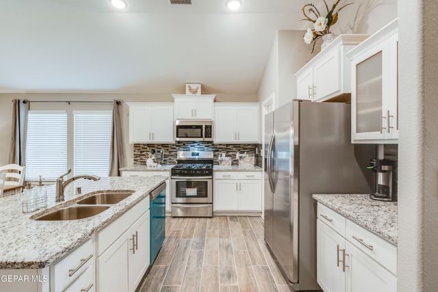 12456 Orchard Park Drive, Clint, TX 79836