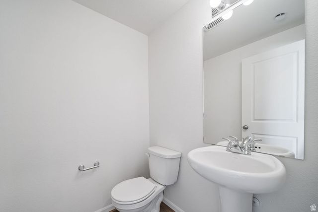 99 N PROVO RIVER RD, Saratoga Springs, UT 84045