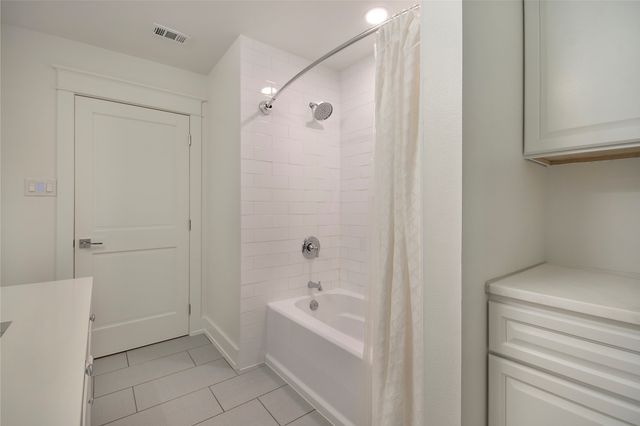 1049 Forest Grove Drive, Dallas, TX 75218