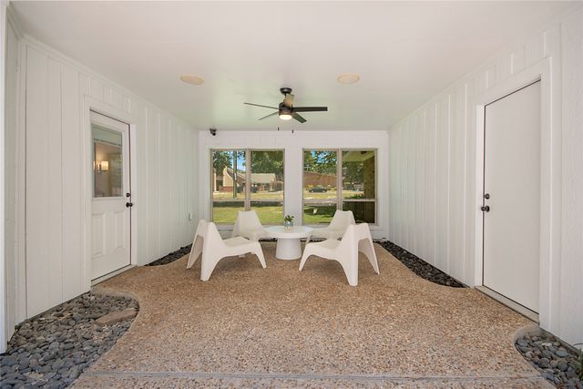 1049 Forest Grove Drive, Dallas, TX 75218