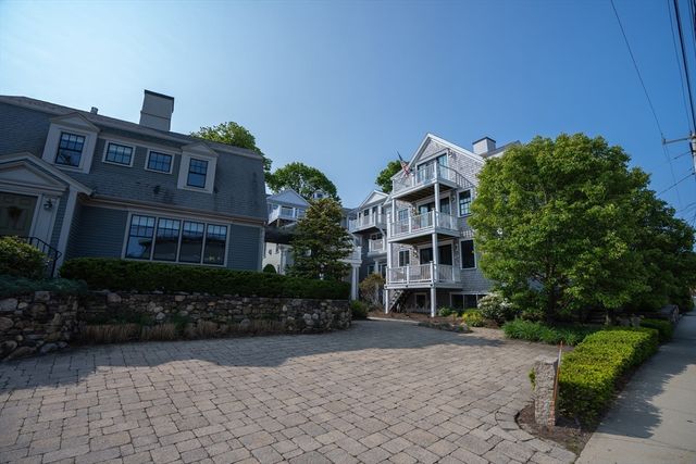 27 Brewster Street 27, Plymouth, MA 02360