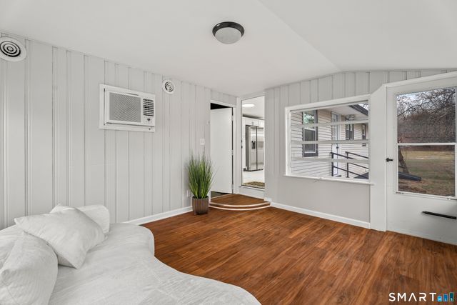 3 Pleasant Street, East Windsor, CT 06088