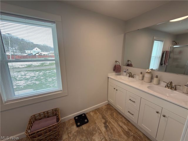 11820 State Route 43, Amsterdam, OH 43903