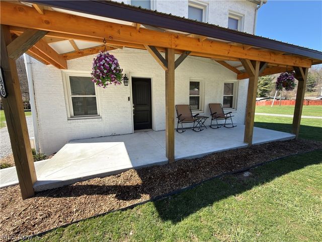 11820 State Route 43, Amsterdam, OH 43903