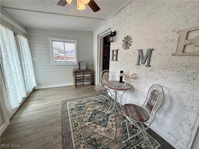 11820 State Route 43, Amsterdam, OH 43903