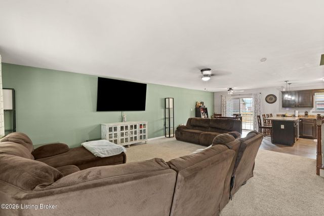 481 Reserves Blvd, Shepherdsville, KY 40165