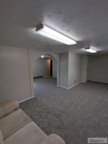 1875 Mckinzie Avenue, Idaho Falls, ID 83404