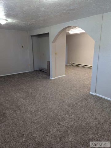 1875 Mckinzie Avenue, Idaho Falls, ID 83404