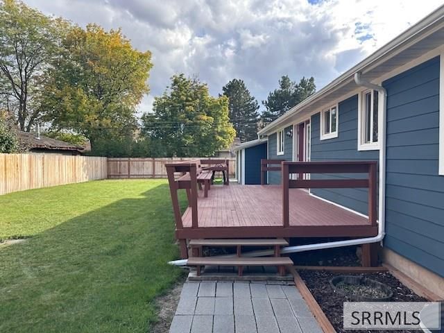 1875 Mckinzie Avenue, Idaho Falls, ID 83404