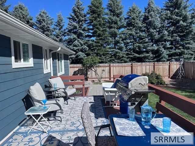 1875 Mckinzie Avenue, Idaho Falls, ID 83404