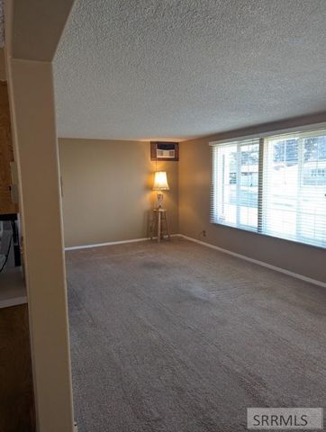 1875 Mckinzie Avenue, Idaho Falls, ID 83404