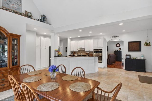 605 Oxbow CT, Chesapeake, VA 23322