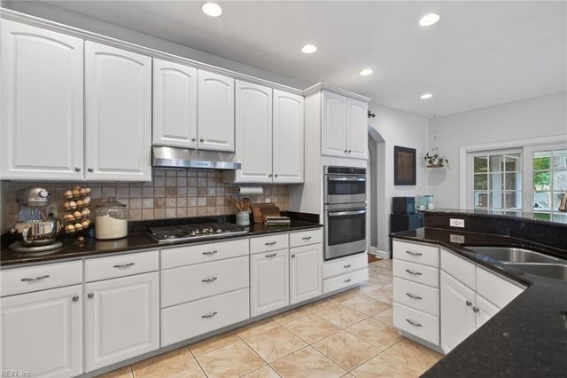 605 Oxbow CT, Chesapeake, VA 23322