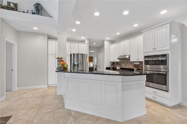 605 Oxbow CT, Chesapeake, VA 23322