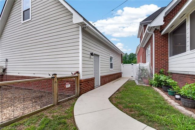 605 Oxbow CT, Chesapeake, VA 23322