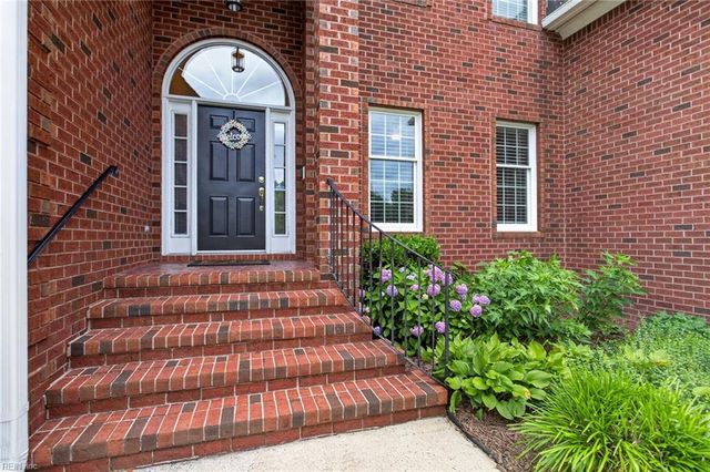 605 Oxbow CT, Chesapeake, VA 23322