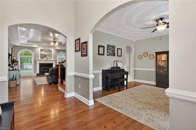 605 Oxbow CT, Chesapeake, VA 23322