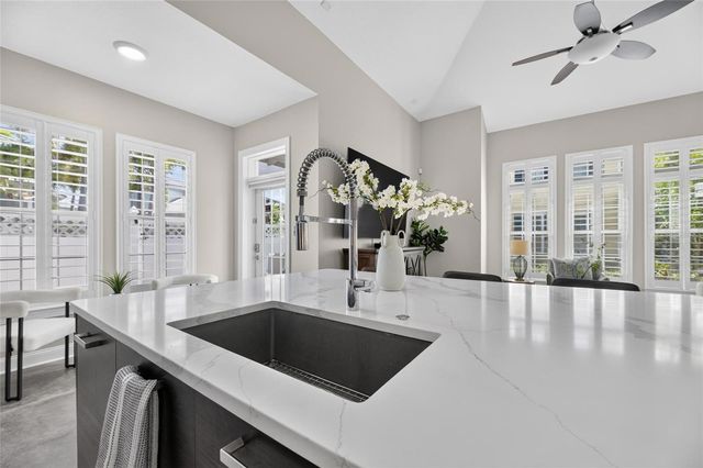 5401 CAFREY PLACE, Apollo Beach, FL 33572