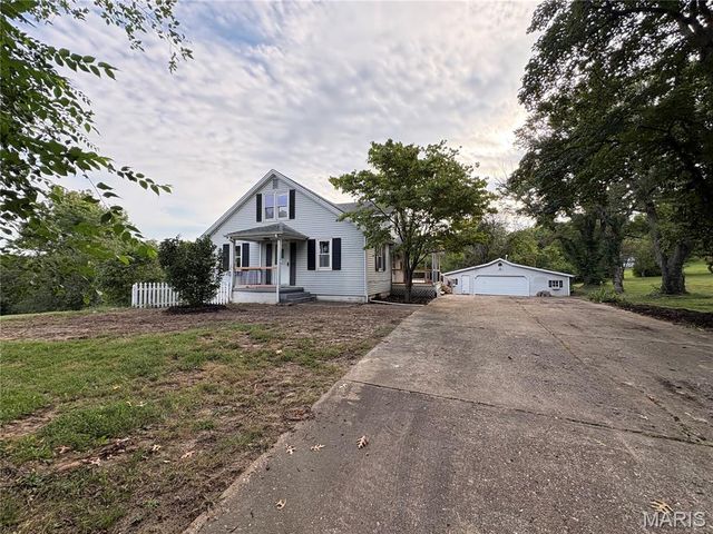 2249 Holtgrewe Road, Washington, MO 63090