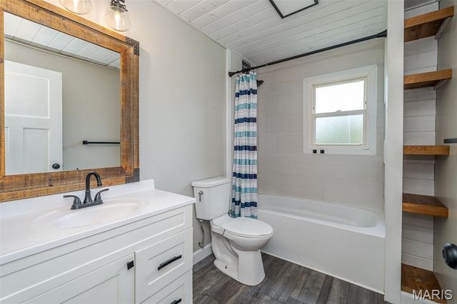 2249 Holtgrewe Road, Washington, MO 63090
