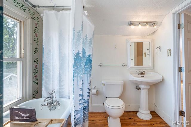 2249 Holtgrewe Road, Washington, MO 63090
