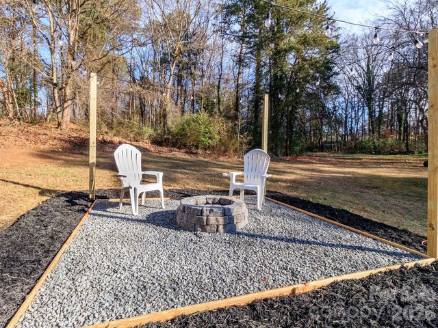 123 Riverside Drive, Mount Holly, NC 28120